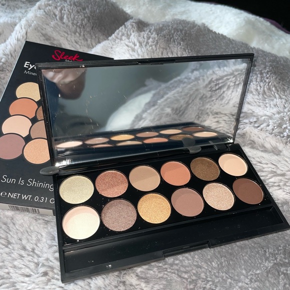 Sleek Makeup Eyeshadow Palette - Picture 1 of 6